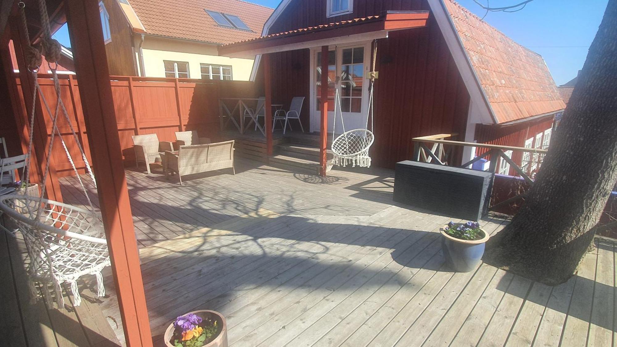 Gardshotell Klockargarden Oeregrund Exterior photo